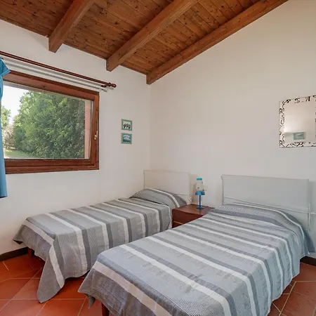 Alba Piscina Vista Mare Villa