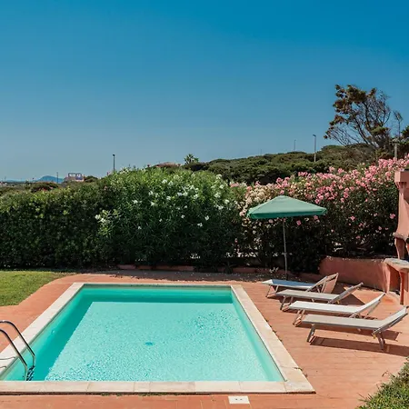 Alba Piscina Vista Mare Villa *