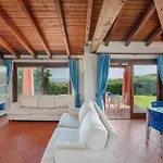 Alba Piscina Vista Mare 빌라 *
