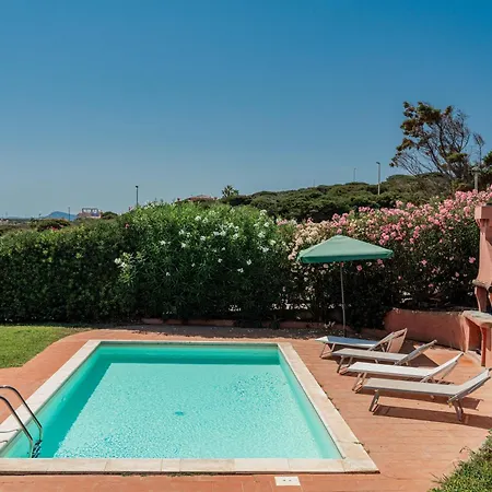 Alba Piscina Vista Mare Villa