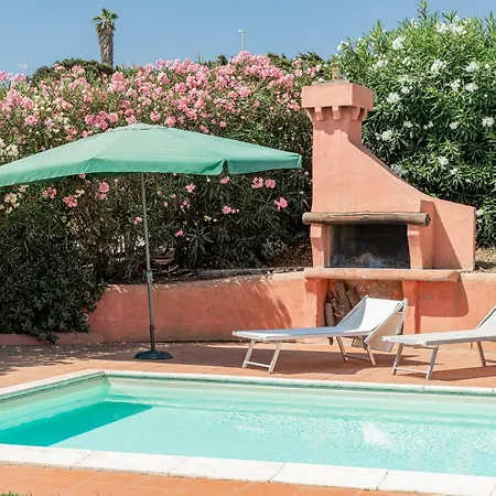 Alba Piscina Vista Mare Villa *